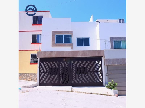 Imagen 1 de 12 de Casa Sola En Venta Azteca