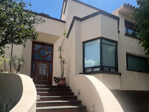 Residencia En Venta En Jardines Del Pedregal En Condominio
