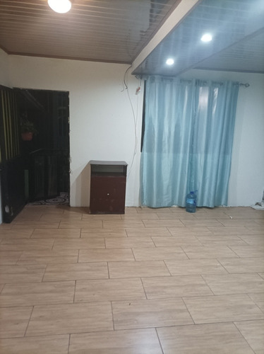 Imagen 3 de 13 de Se Alquila Casa En Linda Vista Patarra Desamparados ¢140.000