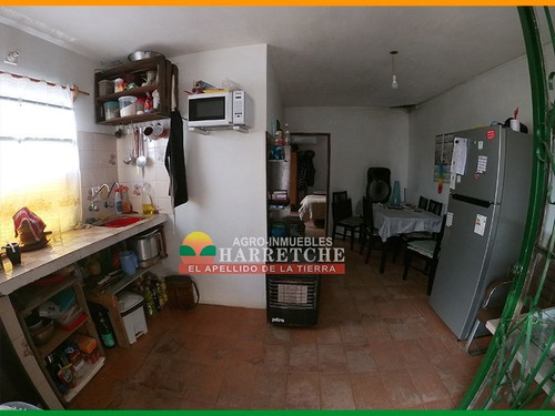 Venta De Casa Con Apartamento En Progreso, Canelones