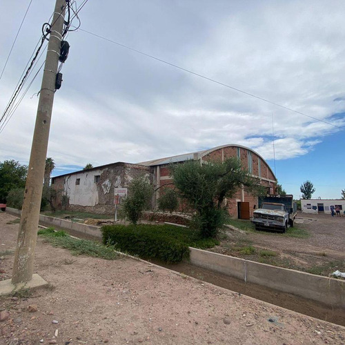 Vendemos Bodega Ubicada En Carril Chimba Y Panamericana, Frente A Bodega Crotta.