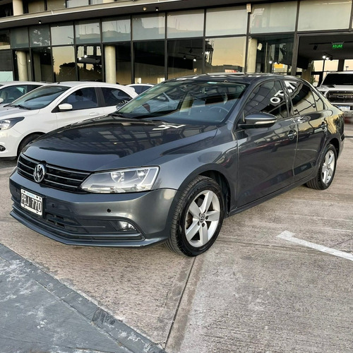 Imagen 3 de 15 de Volkswagen Vento 2.5