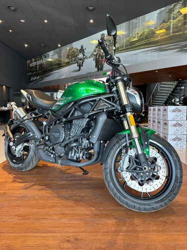 Imagen 3 de 16 de Benelli 752s
