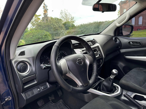 Imagen 9 de 17 de Nissan Frontier 2018 2.5 Se Doble Cabina (( Gl Motors ))