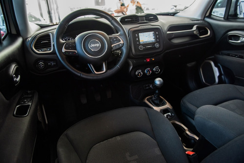 Jeep Renegade Sport 1.8 Manual - Car Cash