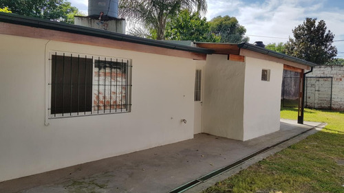 Imagen 2 de 4 de Ph En Venta, Santa Cruz 1350, Barrio Las Lomas, Belén De Escobar
