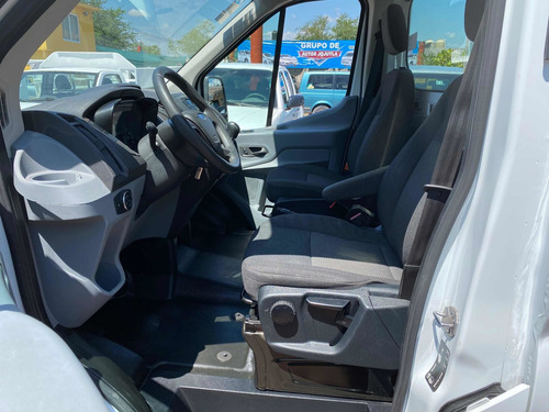 Imagen 8 de 13 de Ford Transit Chasis Cabina Largo