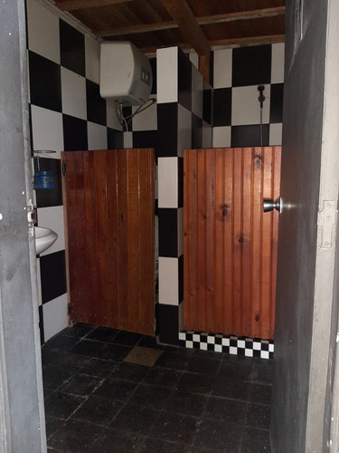 Imagen 5 de 11 de Casa Mas Amplio Local, Todo Con Renta De $ 65.000.-