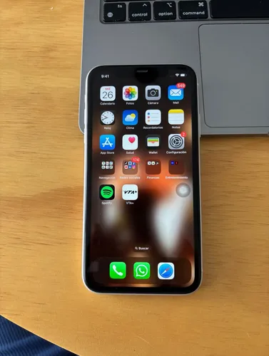 Apple iPhone 11 (64 Gb) - Blanco (Usado)