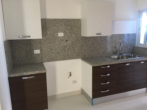Apartamento En Venta De 3 Habitaciones En El Vergel