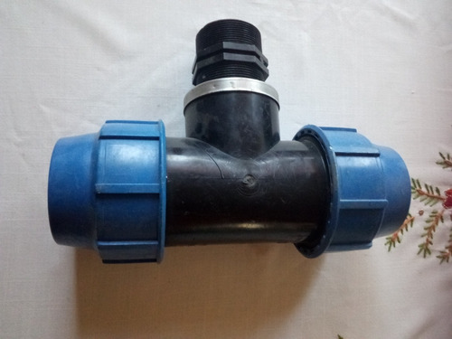 Imagen 2 de 3 de Tee De 63 Mm Unión Rápida Para Acueductos Ó Sistema De Riego