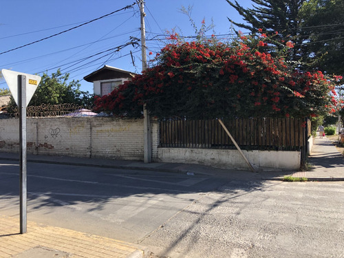 Vende Casa Grande 4 Dorm, 2 Baños, A Pocas Cuadras Metro Rod