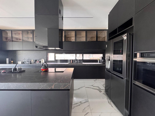 Casa En Venta En El Yacht Nordelta, Tigre! 3 Plantas Y 4 Dormitorios Con Sala De Microcine!