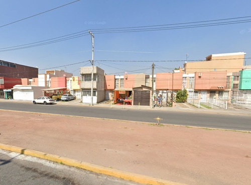 Casa Adjudicada Ubicada En Av. Francisco Villa, Col. Héroes De Tecámac, Méx. Sk04
