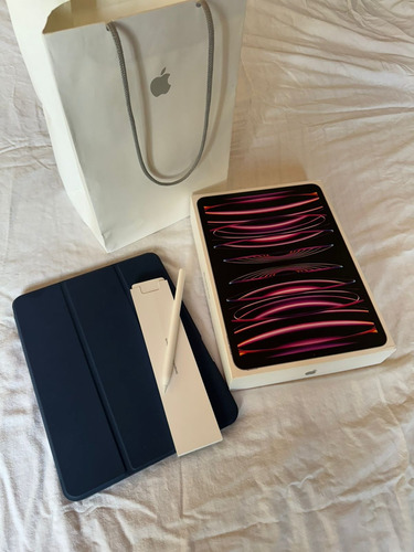 iPad Pro 11  + Apple Pencil 2da Generación + Case Todo Nuevo