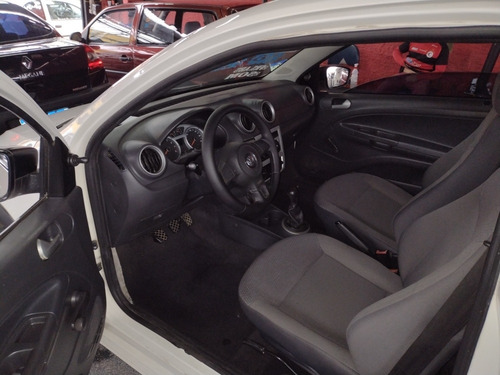 Volkswagen Saveiro 1.6 Startline Cab. Simples Total Flex 2p