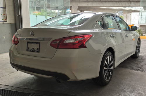 Imagen 5 de 15 de Nissan Altima 2017 2.5 Sense At