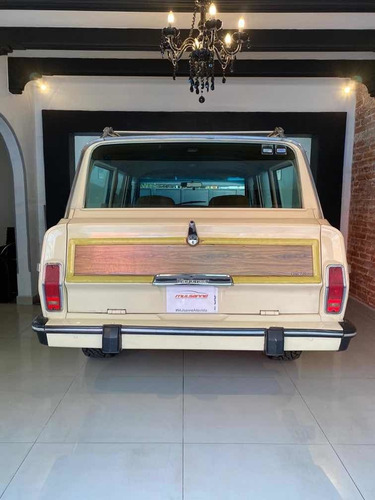 Jeep Wagoneer Doble Tracción