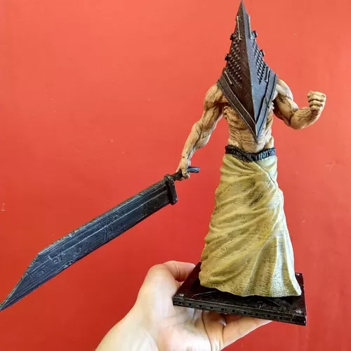 Pyramid Head ( Cabeça De Pirâmide) Silent Hill 31cm