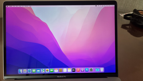 Macbook Pro 2016 / 15.4 / I7 / 16gb / 256gb / Batería Nueva