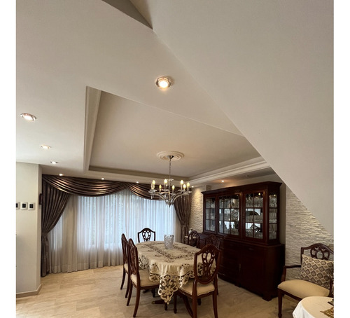 Vendo Casa De 260 M2, Ref. 290.000 San Antonio De Los Altos