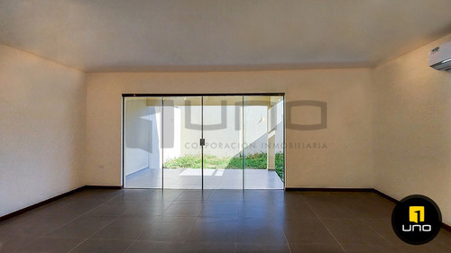 Imagen 2 de 13 de Casa En Venta Zona Urubo Condominio Los Parques 3
