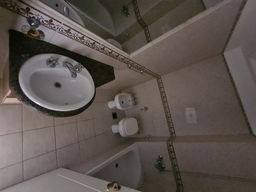 Imagen 8 de 17 de Mendoza 357. 1 Dorm Comodin. Piscina Y Quincho!!!