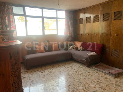 Casa Con Terreno En Renta, San Pablo Tepetlapa, Coyoacán