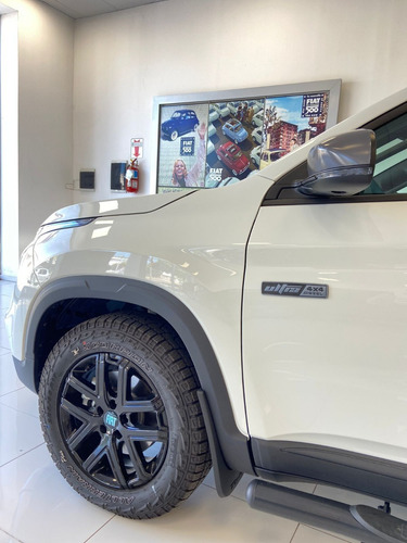 Imagen 3 de 23 de Fiat Toro Ultra 2.04x4 - C