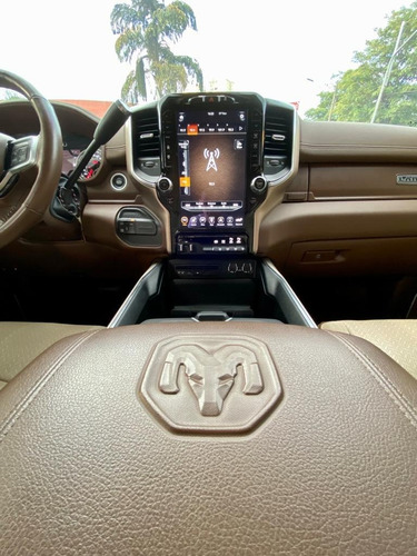 Imagem 11 de 16 de Ram 2500 Laramie 6.7 Turbo Diesel 4x4 Aut - Mônaco Automóve.