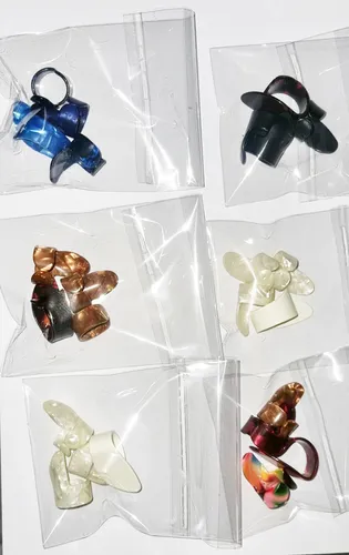 comprar Pack 4 Uñetas, 1 Pulgar Y 3 Indice, Estilo Acústico