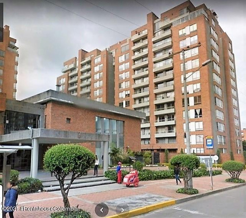 Apartamento En  Colina Campestre Rah Co: 24-235