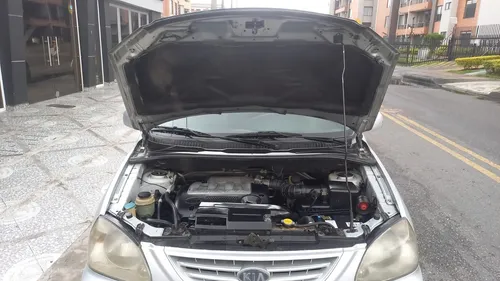 Kia Carens 1.8 Lx