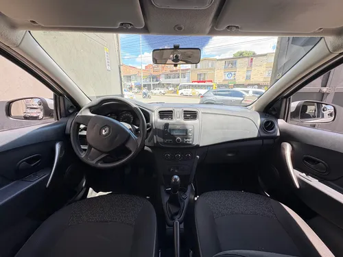 Renault Logan 1.6