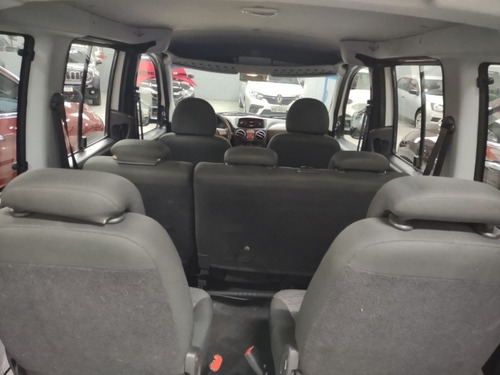 Imagem 8 de 15 de Fiat Doblo 1.8 Essence 7l Flex 20/2021