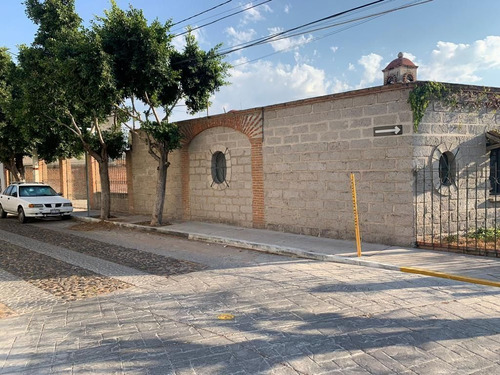 En Venta Terreno En Alamos, 528 M2 Con Construcción De 150 M