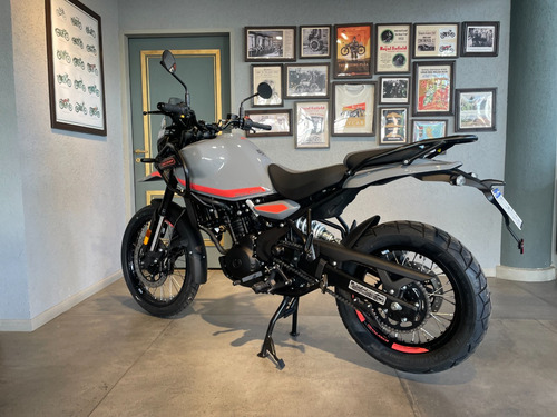 Royal Enfield Himalayan 450