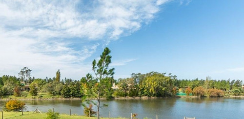 Imagen 29 de 29 de Casa En Venta De 3 Dormitorios, 3 Baños, Piscina En Barrio Privado Carmel