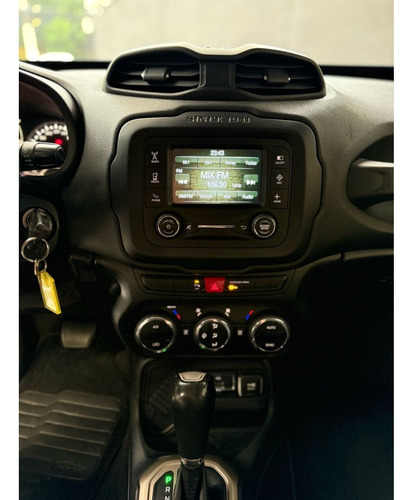 Jeep Renegade 1.8 16V FLEX LONGITUDE 4P AUTOMÁTICO