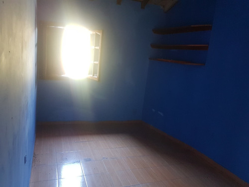 Imagen 12 de 14 de Tipo Casa 5 Amb En Venta Entrada Independiente Barrio Naón.