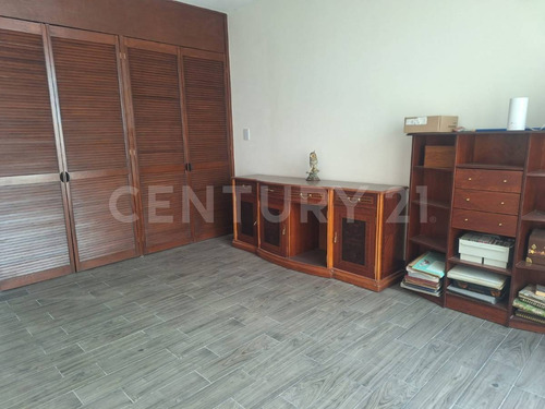 Excelente Casa En Renta En Chiluca.
