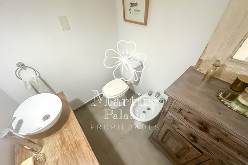 Casa En Venta. Barrio Los Nogales. Villa De Mayo