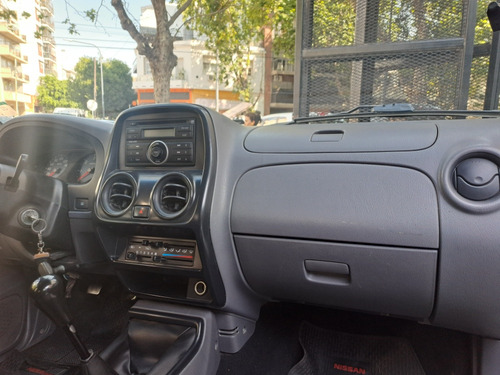 Nissan NP300 2.5 Cabina Doble 133cv 4x2