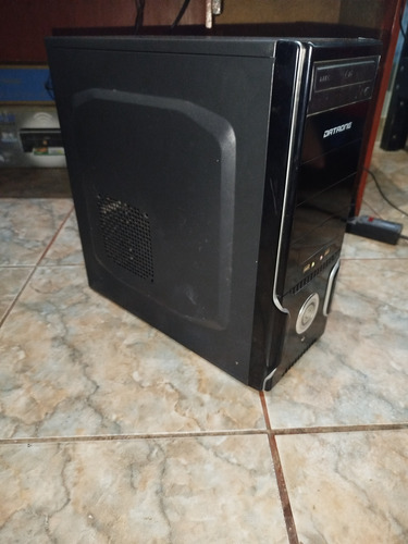 Computadora Amd A8-7650k Radeon R7, 1tb Hdd 4gb Ddr3 (Usado)