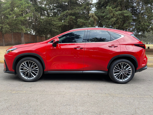 Seminueva!! Nx350 Hibrida 20km/l. Awd Rojo