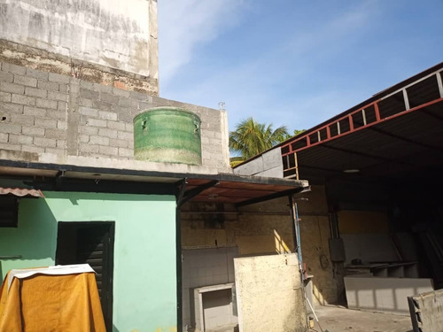 Imagen 6 de 7 de Venta De Galpón Con Oficinas A Pocos Metros De La Av. Las Industrias Y Elcc Metropolis De Barquisimeto Rp