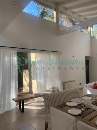 Imagen 8 de 19 de Vendo Casa En Carilo Zorzal 878