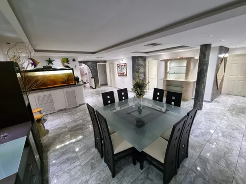 Casa De 3hab Y 5 Baños
