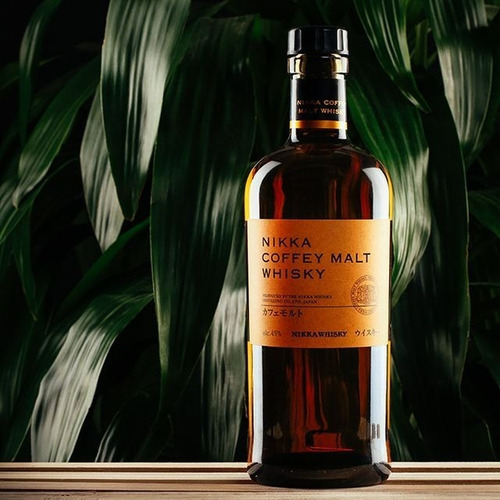 Imagen 2 de 6 de Whisky Japones Nikka Coffey Malt 700ml En Estuche