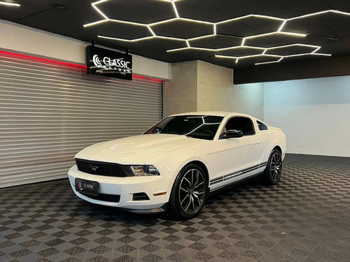 Ford Mustang 3.7 V6 GASOLINA AUTOMÁTICO